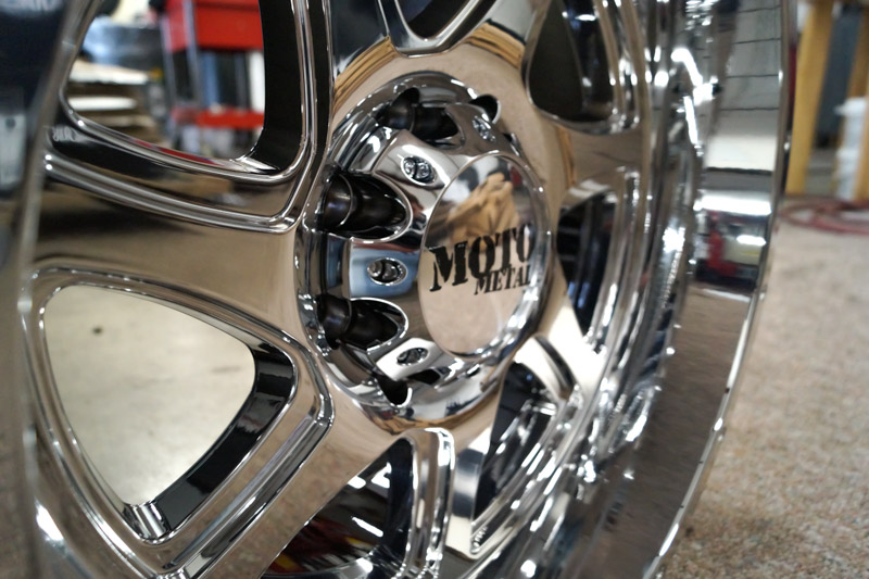 Moto Metal 976 20x10 8 Lug Pvd Wheels Rims .JPG