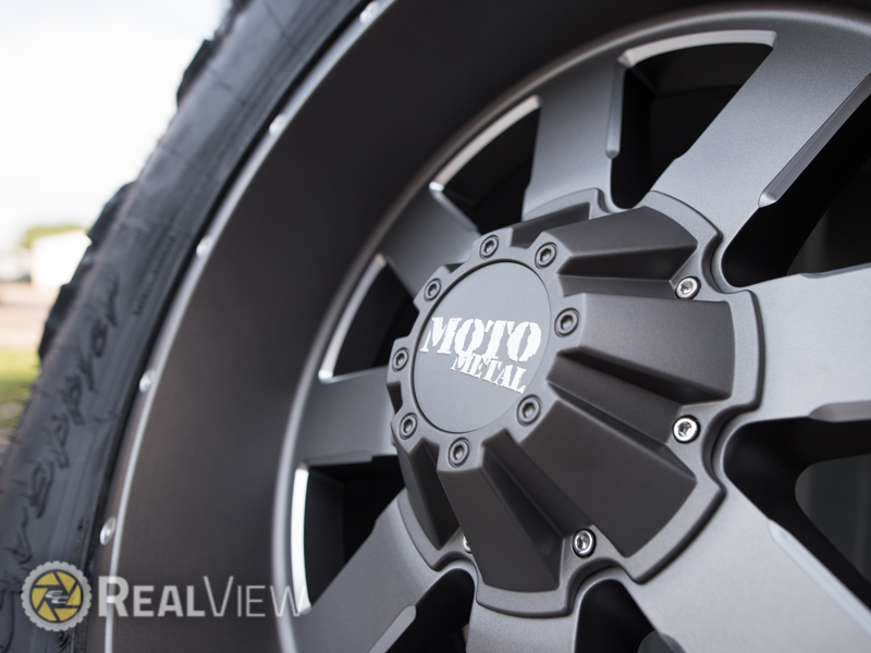 Moto Metal Mo962 Mo962g 18x10 18 By 10 Inch Wide Wheel Nitto Mud Grappler 37x13 5r18 Tire 
