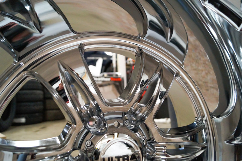 Ultra Wheel Predator Ii 249c 20x12 6 Lug Chrome Wheels Rims .JPG